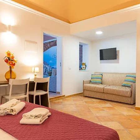 Cathena * تْشيفالو